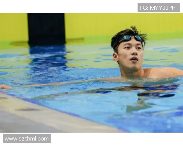 女子游泳明星：破纪录背后的坚持与拼搏，成就泳池传奇的故事